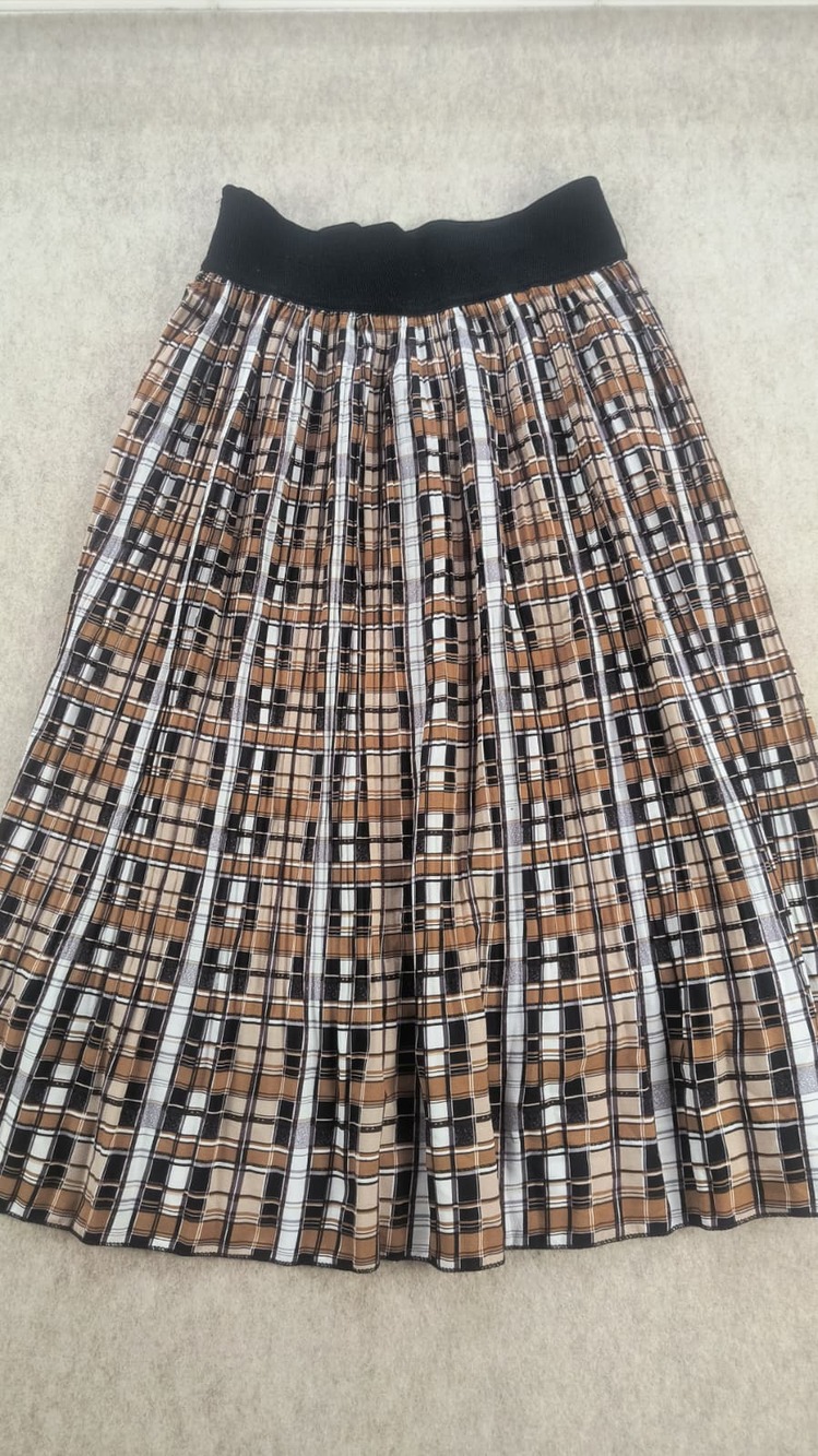 Metrowear brown plaid pleated midi skirt size L